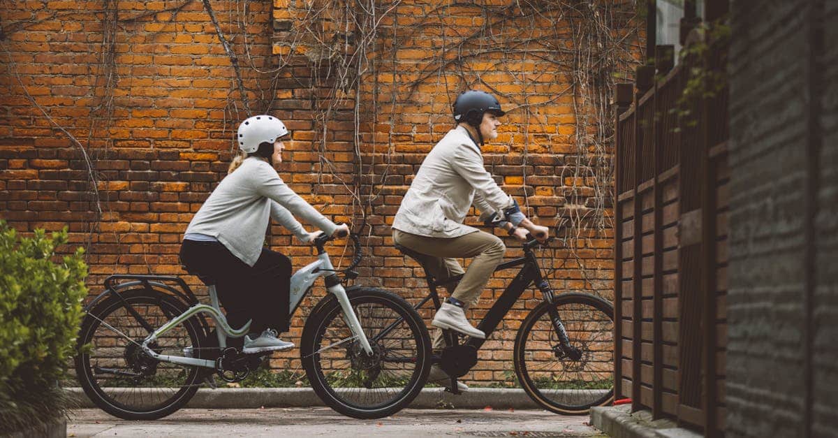 découvrez l'univers des vélos électriques : une solution écologique et pratique pour vos déplacements quotidiens. profitez d'une conduite agréable et sans effort grâce à une technologie innovante qui facilite vos trajets tout en préservant l'environnement.